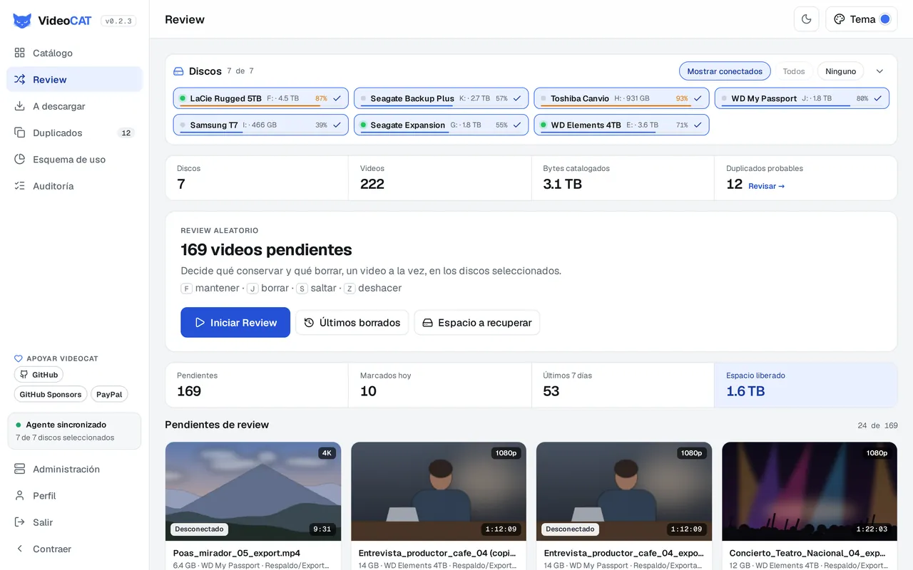 Review en tema claro con acento cobalto