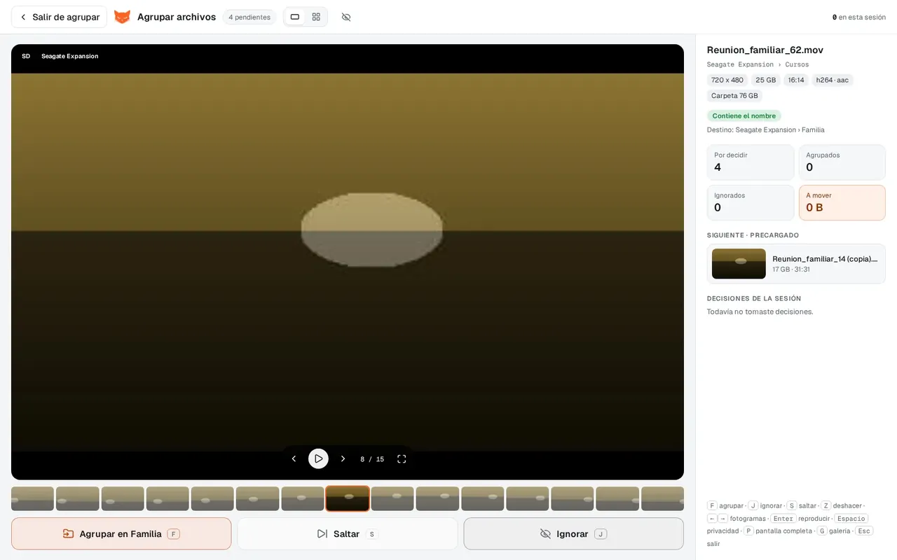Agrupar archivos: sesión tipo Review con F para agrupar y J para ignorar